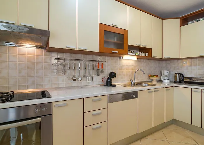 Three-bedroom In * Brstanovo