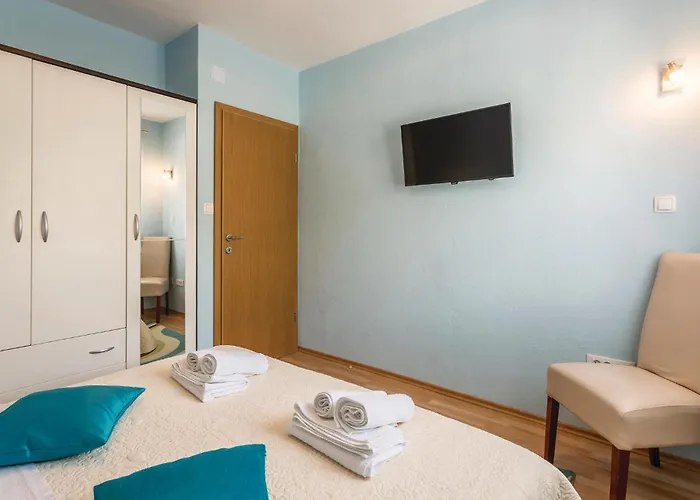 Tatil Evi Three-bedroom In Brstanovo