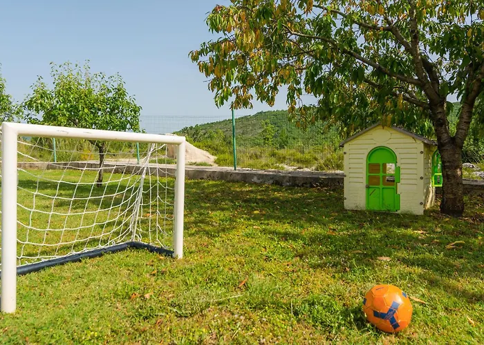 Three-bedroom In Tatil Evi *